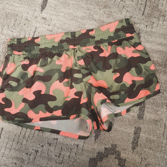 Running shorts bundle black and pink-camo size small - Picture 5 of 8